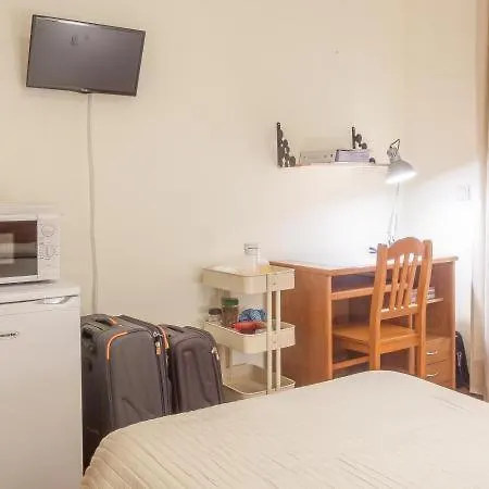 Residencia Laranjeira Hostel *